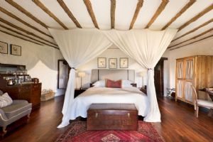 &Beyond Klein’s Camp