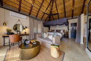 Sabi Sabi Little Bush Camp