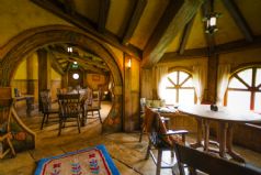 Middle-earth Explorer