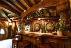 Middle-earth Explorer