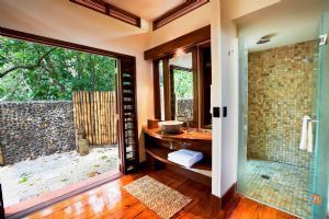 Likuliku Lagoon Resort